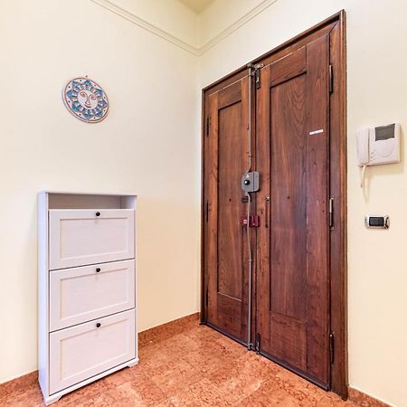 Piazza Isolo Central Apartment Verona Esterno foto