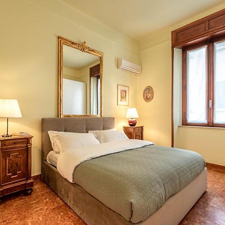 Piazza Isolo Central Apartment Verona Esterno foto