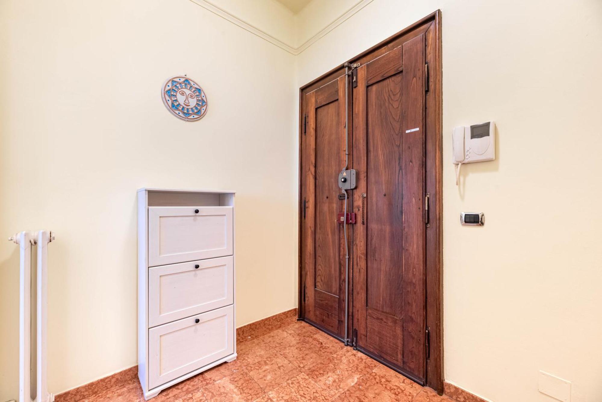 Piazza Isolo Central Apartment Verona Esterno foto