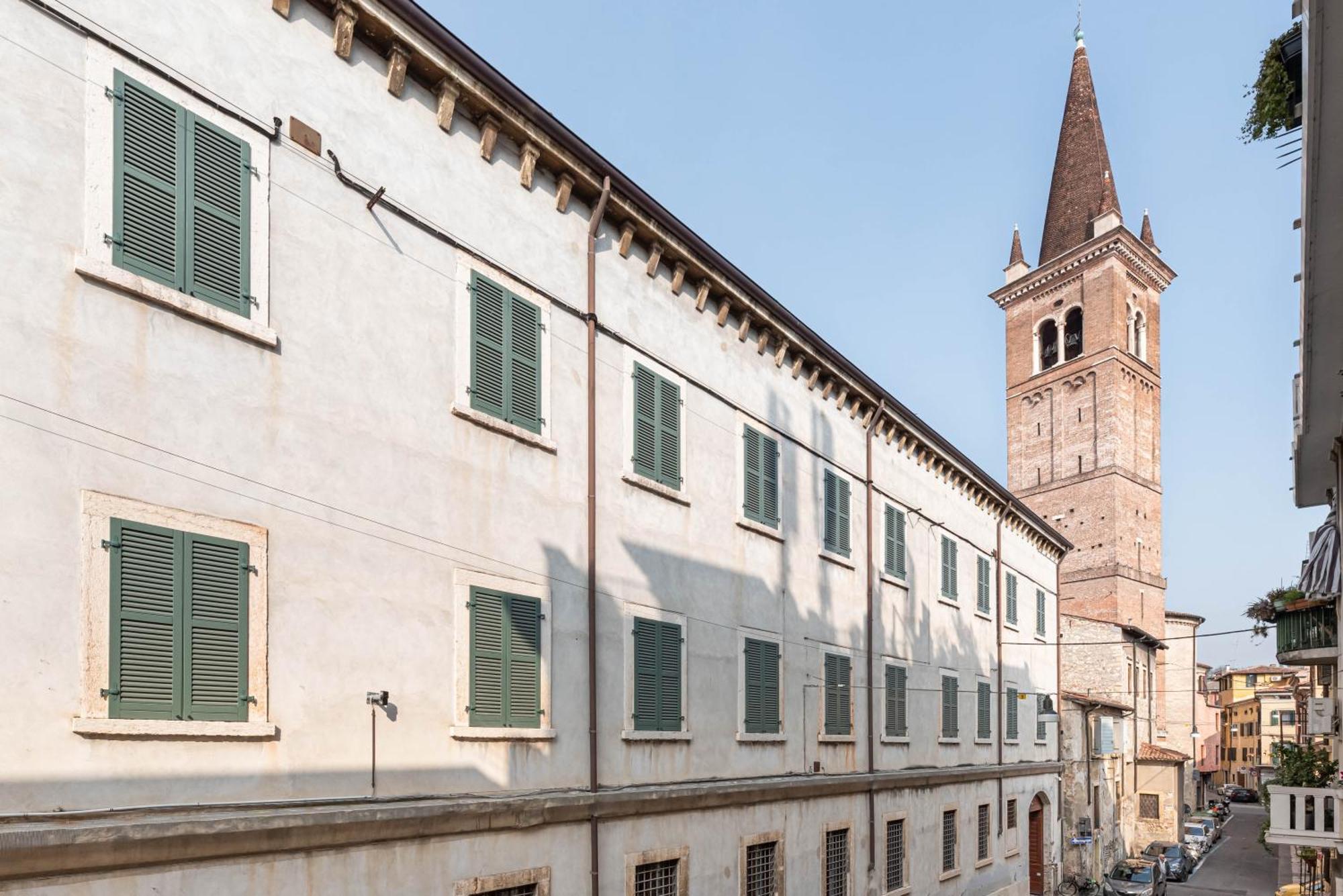 Piazza Isolo Central Apartment Verona Esterno foto