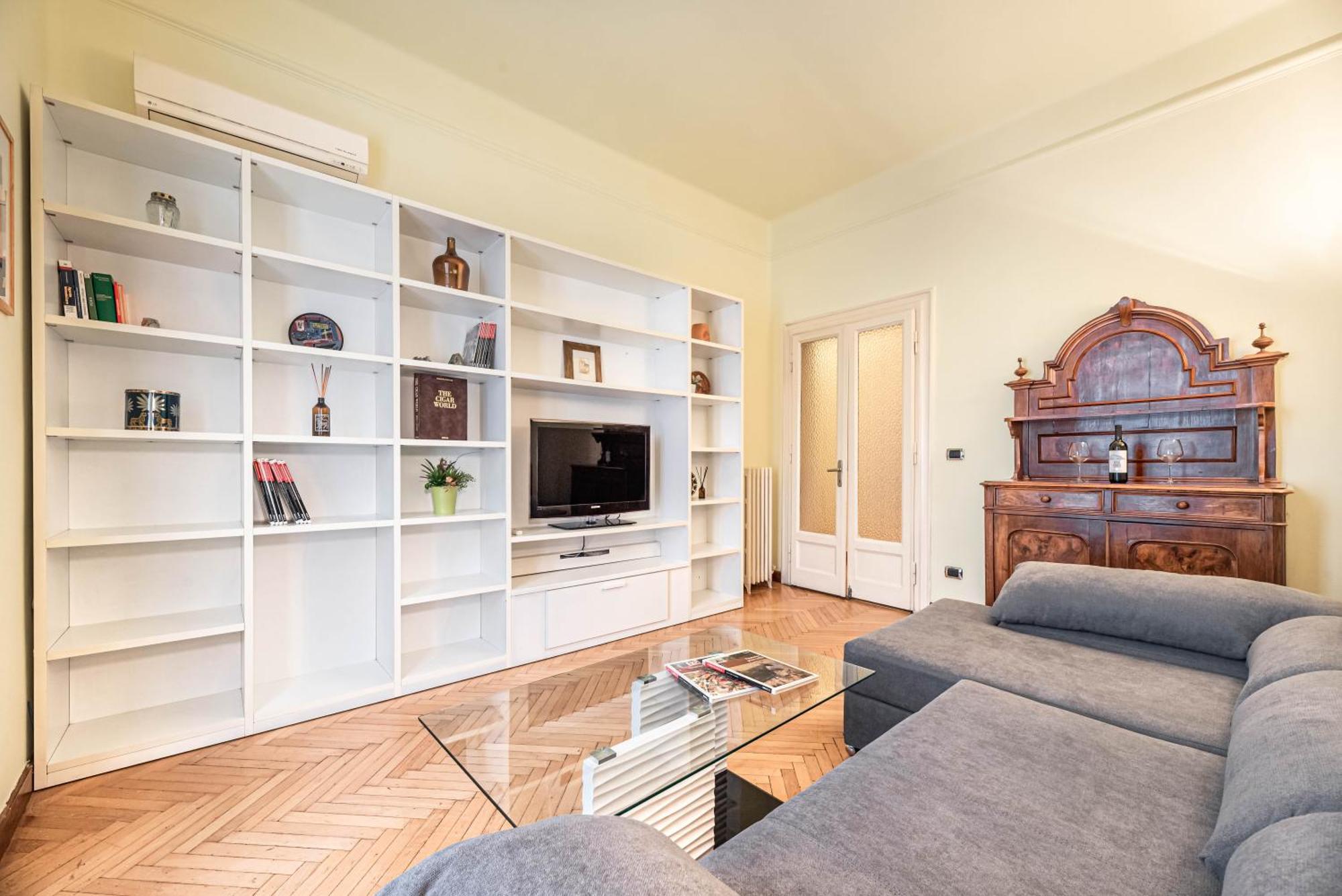 Piazza Isolo Central Apartment Verona Esterno foto